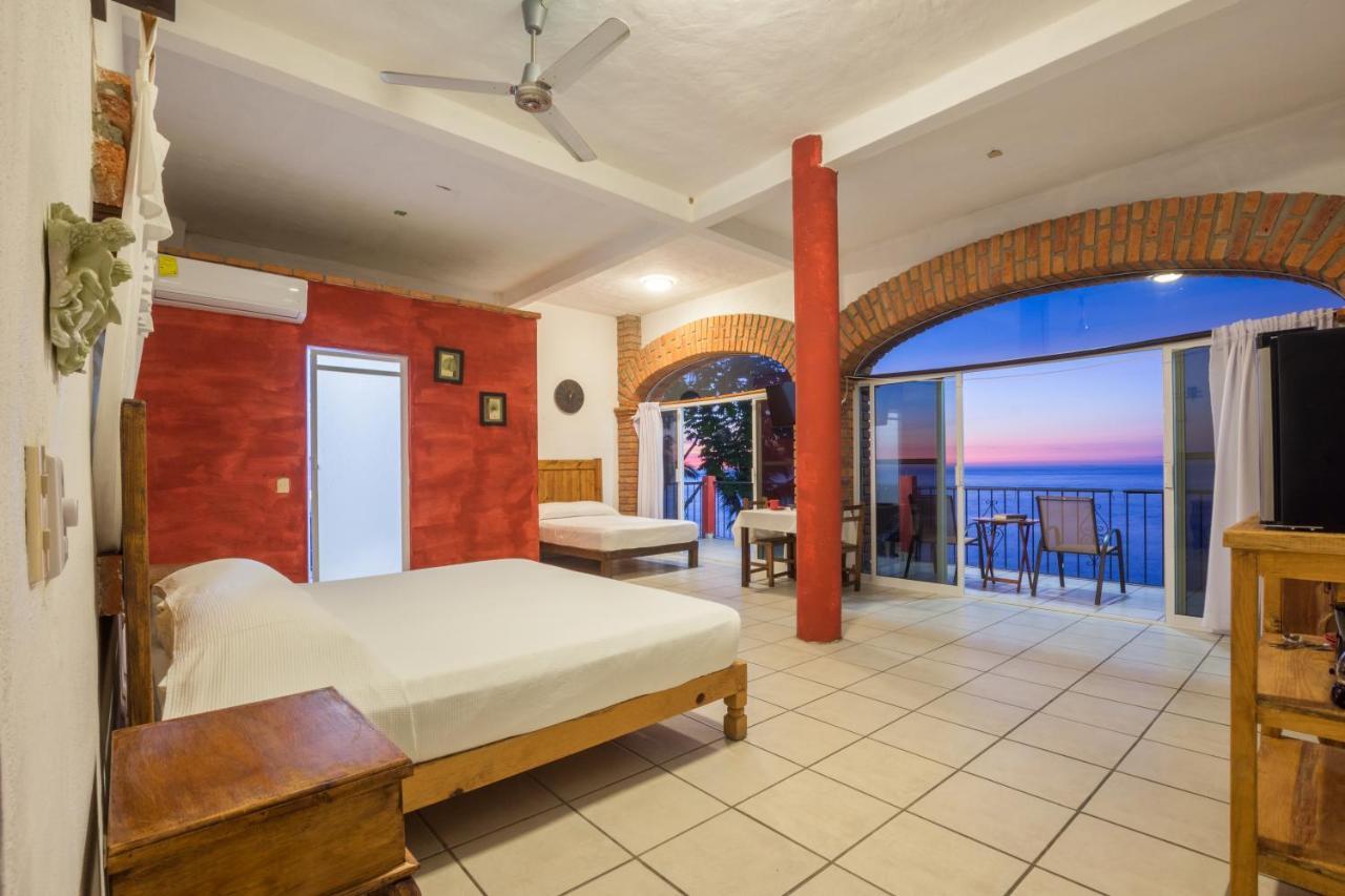 Traditional Sierra Leon Oceanfront Rooms - Adults Only Puerto Vallarta Esterno foto