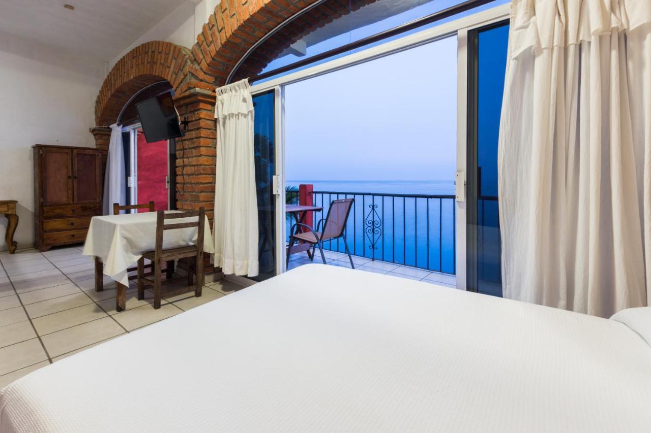 Traditional Sierra Leon Oceanfront Rooms - Adults Only Puerto Vallarta Esterno foto