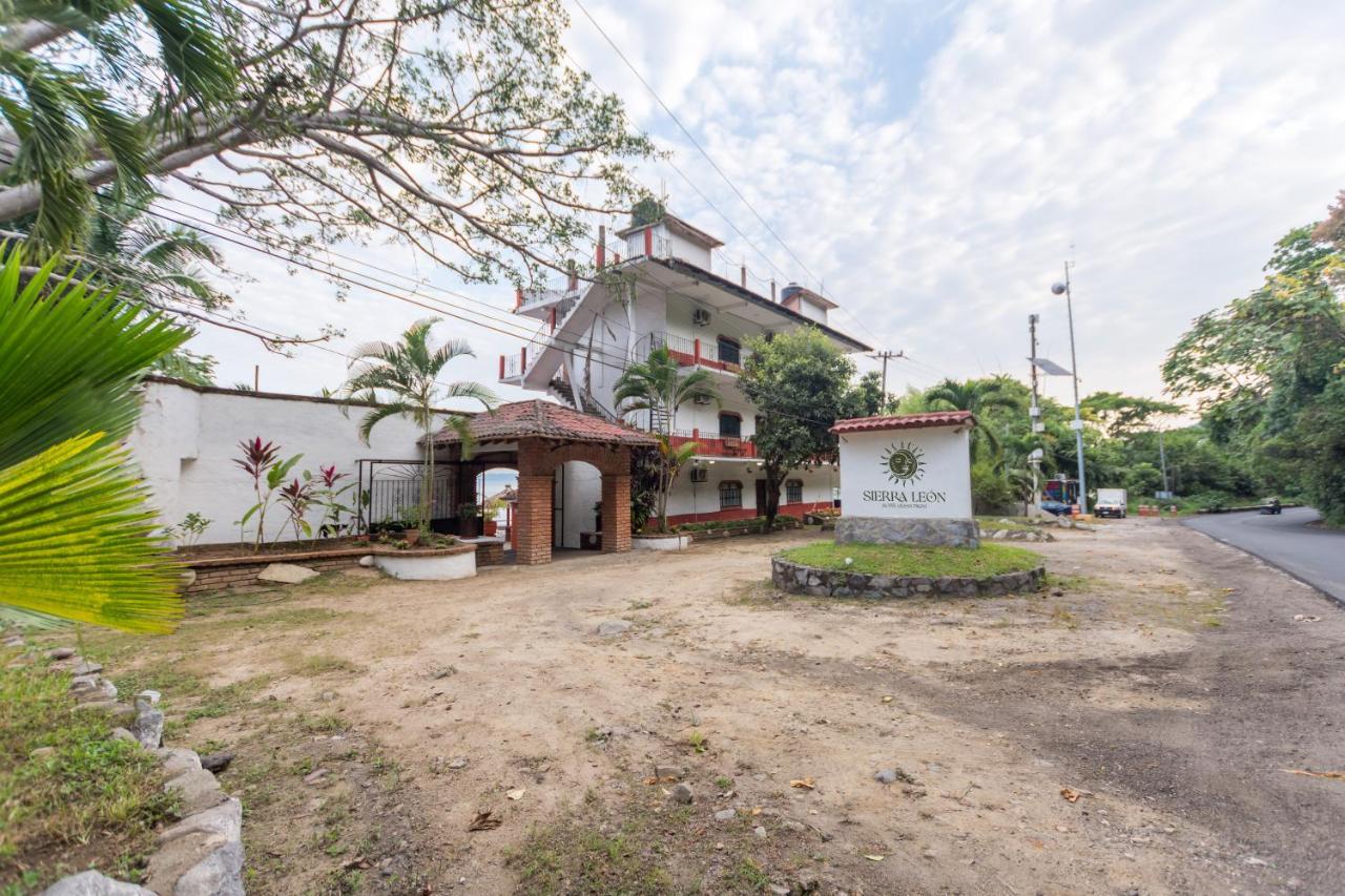 Traditional Sierra Leon Oceanfront Rooms - Adults Only Puerto Vallarta Esterno foto